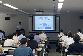 講演の様子