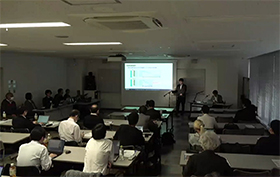 写真：講演の様子